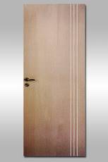 Puerta placa de madera para interior.