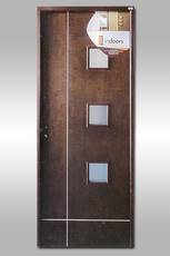 Puerta placa de madera para interior.